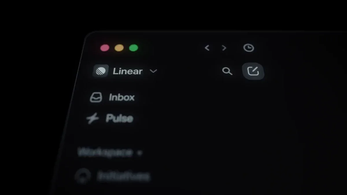 Karri Saarinen: We like to build tools for builders, which is how @linear Diffs — public x-twitter post media curated for social post design inspiration.